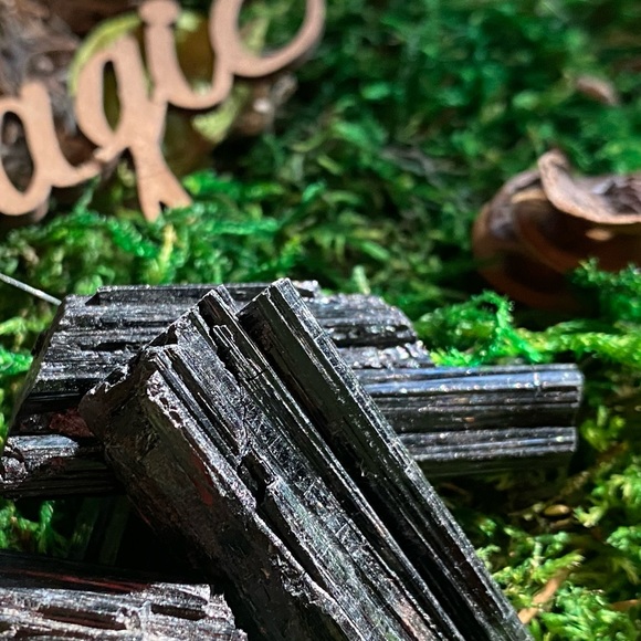 🔮 1 Raw Black Tourmaline Stick - Picture 5 of 6